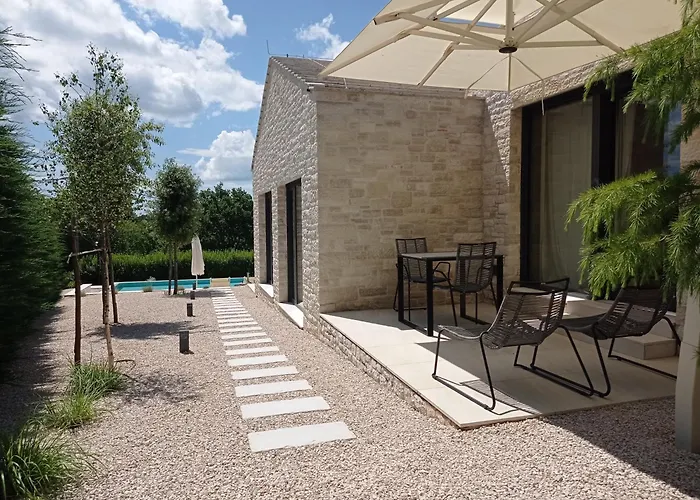 Terra Histria - Boutique Stone House